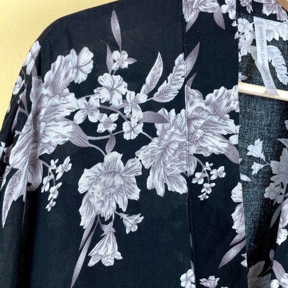Spritual Gangster Maya Kimono Floral Pockets OS - Picture 8 of 9
